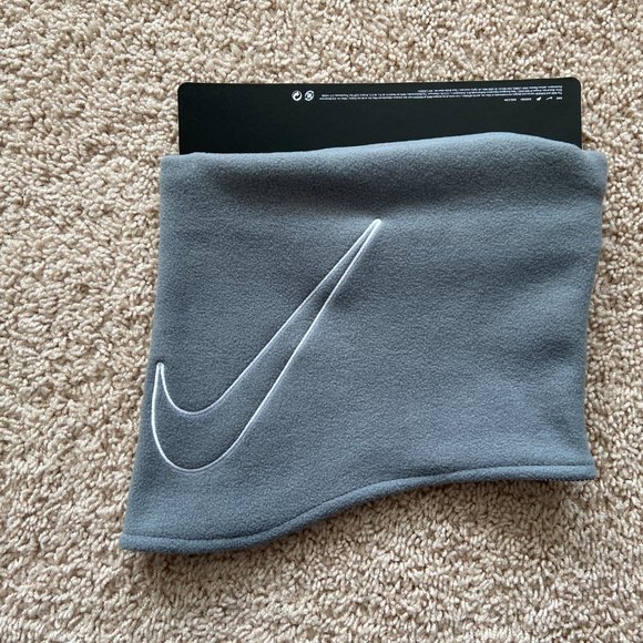 NEW Nike Reversible Neck Warmer - Picture 3 of 6